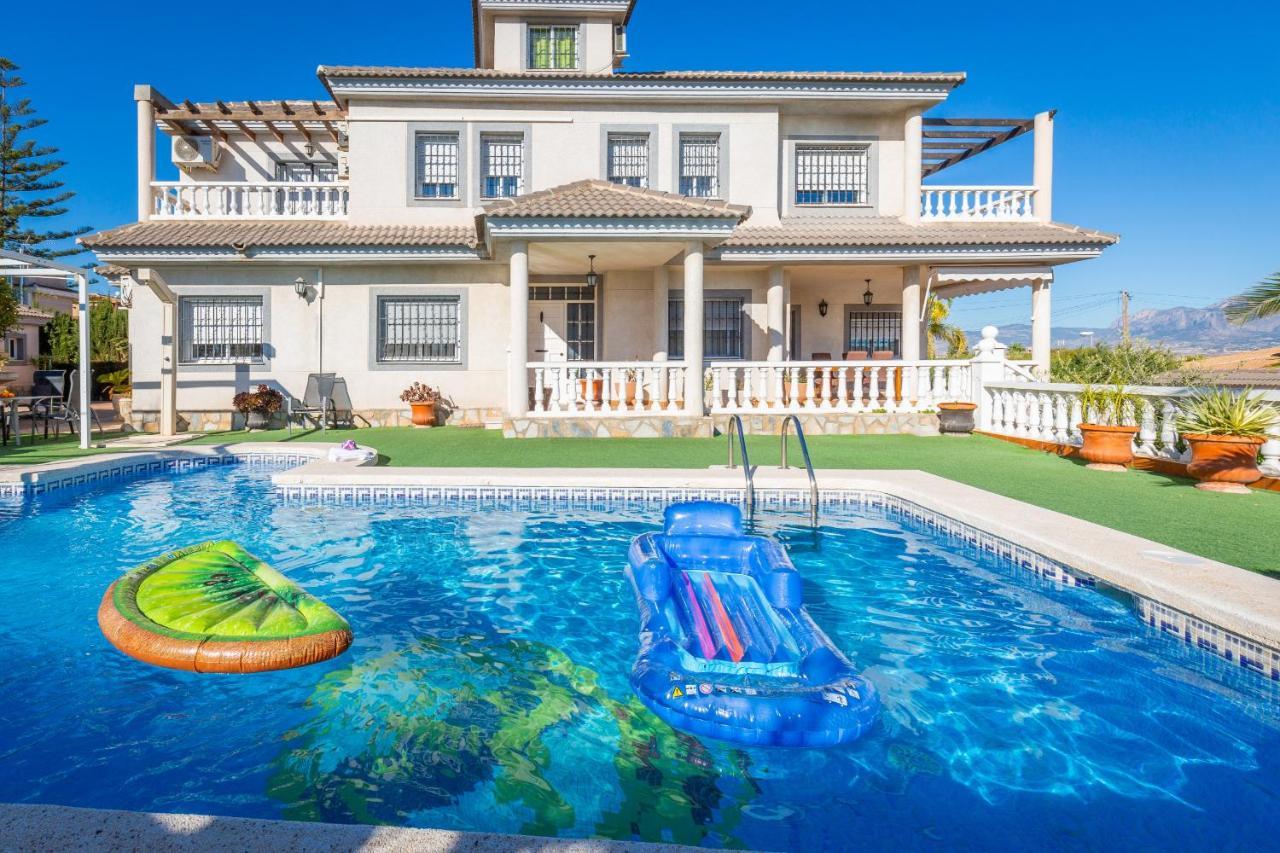 Fidalsa White House Premium Villa Tángel Exterior photo
